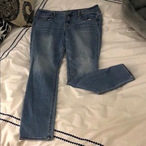 American Eagle Super Stretch Jeans- Size 14
